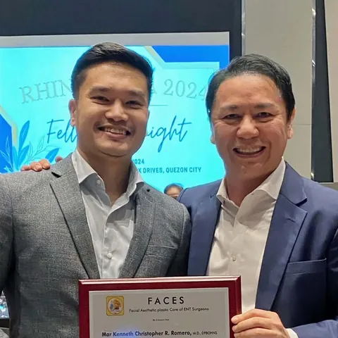 Dr. Romero with a mentor at the FACES fellowship night