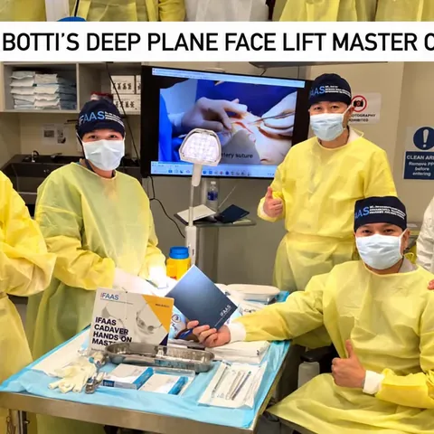 Dr. Romero at a deep plane facelift masterclass